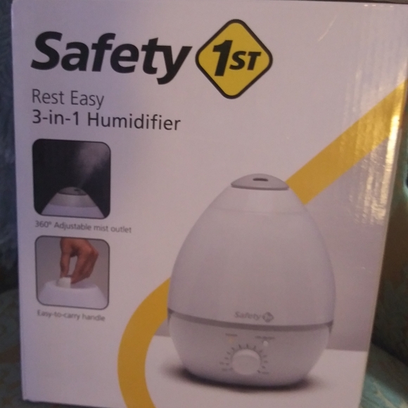 Essential Oil Diffuser - Picture 2 of 4